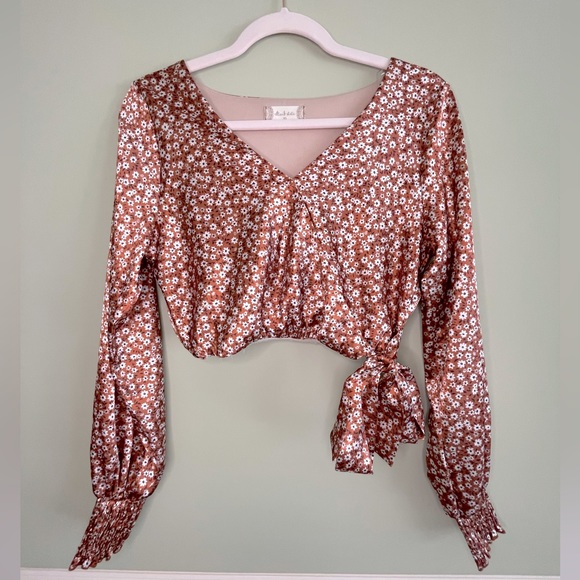 Altar'd State Tops - ALTAR’d STATE Silky Crop Long Sleeve